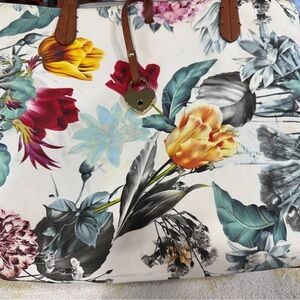 Emma Fox floral tote bag